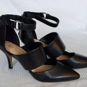 Bella Vita black leather sandals